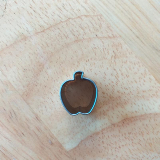 Vykrajovátko jablko mini 2 cm