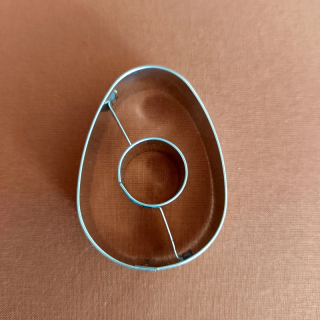 Vykrajovátko vajíčko se středem 5 cm