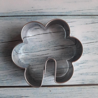 Vykrajovátko na perníky kytka na hrnek